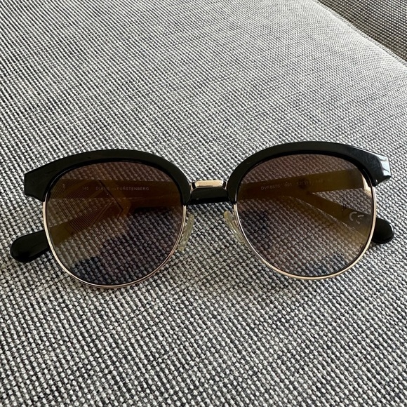 Diane Von Furstenberg Brown Sunglasses Round Gold Trim Shape Top Black Frame - Picture 1 of 8